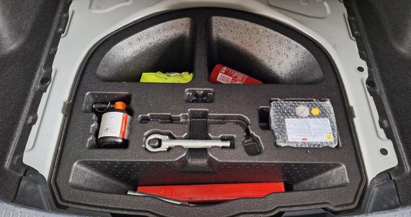 Toyota Corolla cena 94900 przebieg: 70978, rok produkcji 2020 z Międzyrzecz małe 781